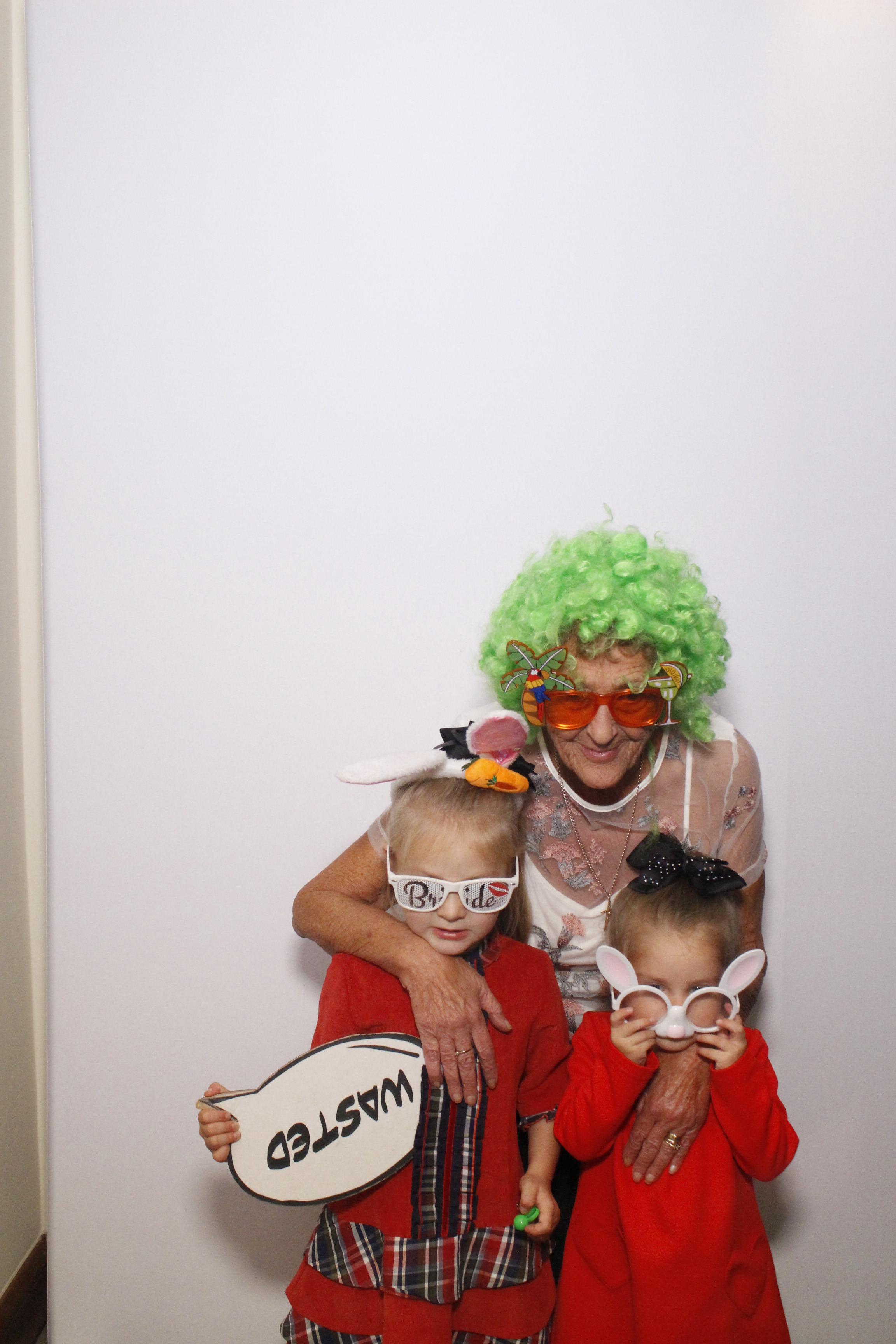 Luke & Emily's Wedding | View more photos from the event at gallery.myphotoboothexperience.co.uk/u/MyPhotoBoothExperienceLtd/Luke-Emilys-Wedding